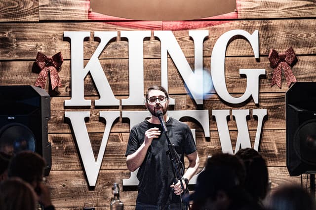Vinny P - KingView Mead - by Ronald Renwick
